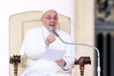 Pope Francis suggests communists are closet Christians