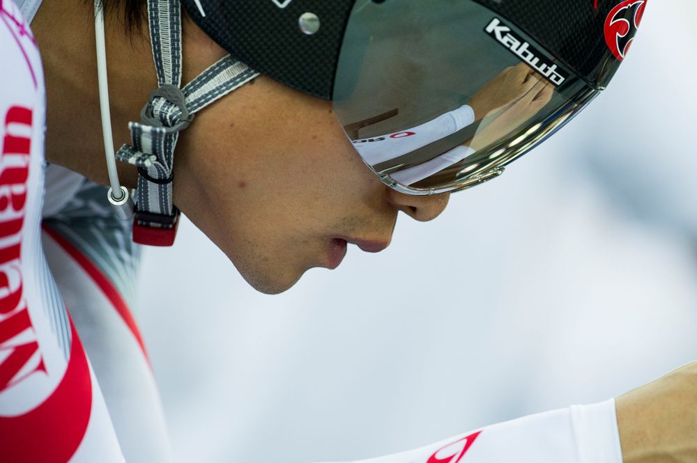 Kazushige Kuboki of Japan warms up before his Men's Omnium Individual Pursuit