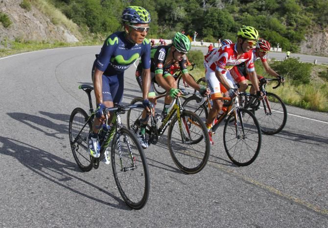 Nairo Quintana helps chase down the leader