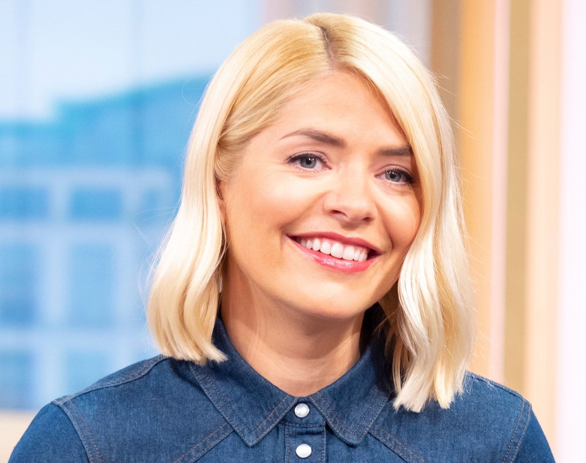 Holly Willoughby looks stunning in high street denim dress | Woman & Home