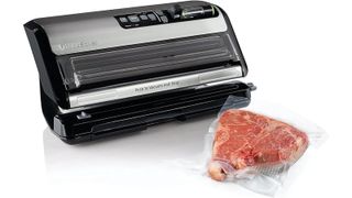 FoodSaver FM5200 Series 2-in-1 Vacuum Sealer