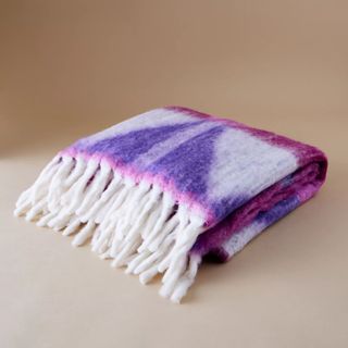 Cozy Cocoon Fringed Throw