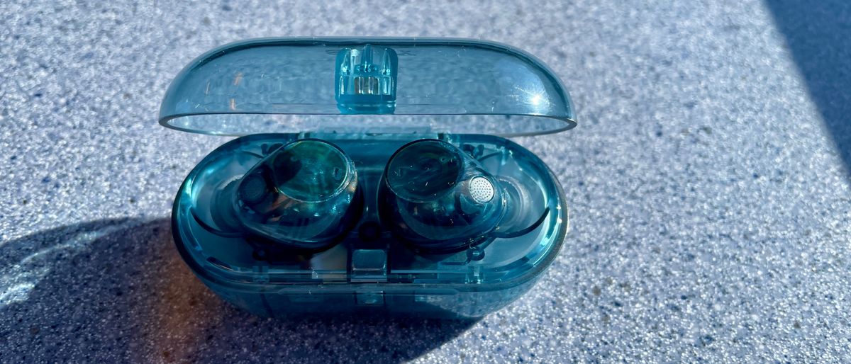 I tested Sony's cheap new ANC earbuds, and if noise-cancelling is king, you just found your new budget buds