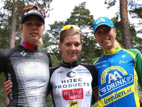 The podium: Emma Johansson (winner) with Emilia Fahlin on her left and Isabelle S&ouml;derberg