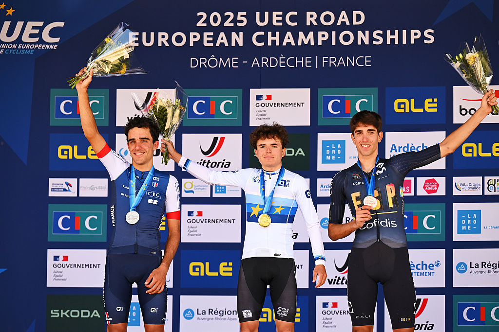 GUILHERAND-GRANGES, FRANCE - OCTOBER 04: Gold medalist Jarno Widar and Team Belgium (C), Silver medalist Maxime Decomble and Team France (L) and Bronze medalist Hector Alvarez and Team Spain (R) pose on the podium during the 31st UEC Road Cycling European Championships 2025 - Men&amp;amp;apos;s U23 Road Race a 121.1km one day race from Guilherand-Granges to Guilherand-Granges on October 04, 2025 in Guilherand-Granges, France. (Photo by Billy Ceusters/Getty Images)