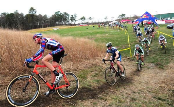 Ryan Trebon (Kona) gets the hole shot and leads the Elite Men straight uphill