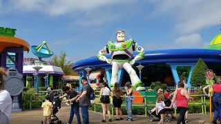 Buzz Lightyear statue in Toy Story Land