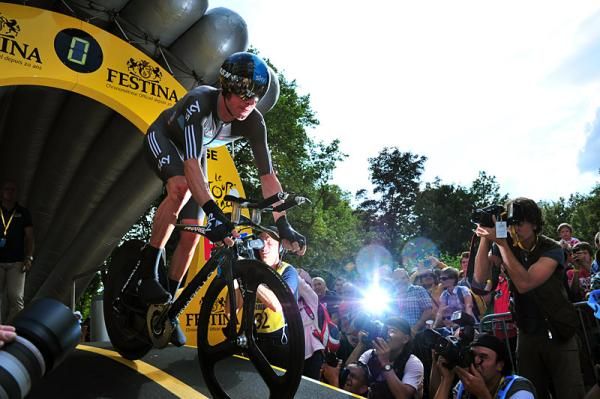Bradley Wiggins (Sky) rolls down the start ramp to begin his prologue time trial.