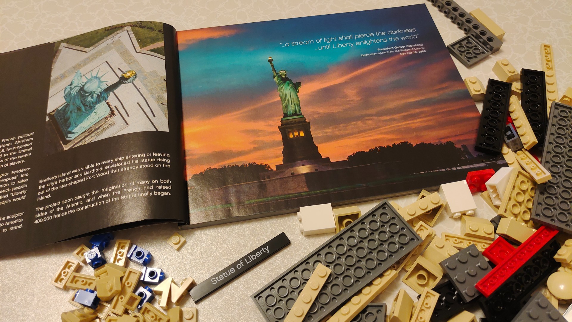 Lego Architecture Statue of Liberty 21042  - instruction booklet and pile of bricks.