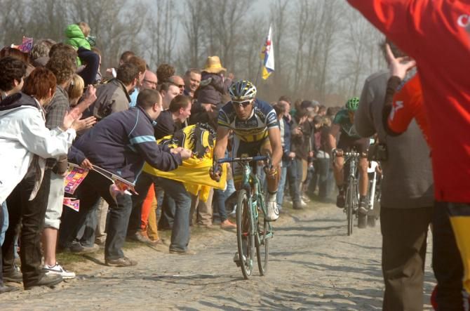Juan Antonio Flecha (Vacansoleil-DCM) secured another top ten in Paris-Roubaix