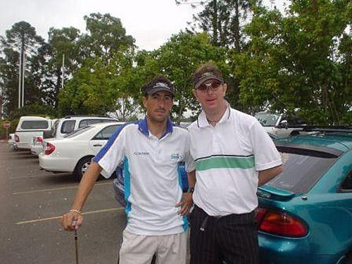 Willo and Macca go golfing...