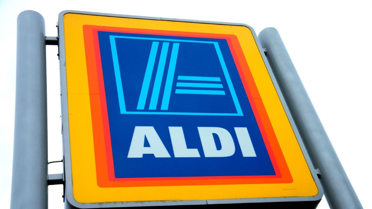 Aldi store logo sign