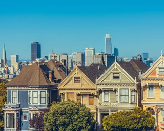 San Francisco houses and skyline