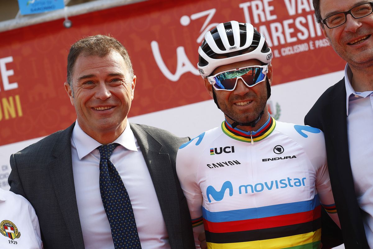 Valverde on the podium at the start of the Tre Valli Varesine
