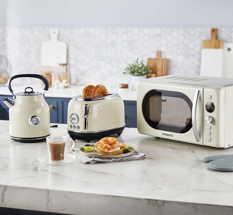 New Aldi kettle, toaster and microwave set adds cool retro vibes to