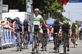 Stage 3 - Robert-Jon McCarthy sprints to Herald Sun Tour stage win