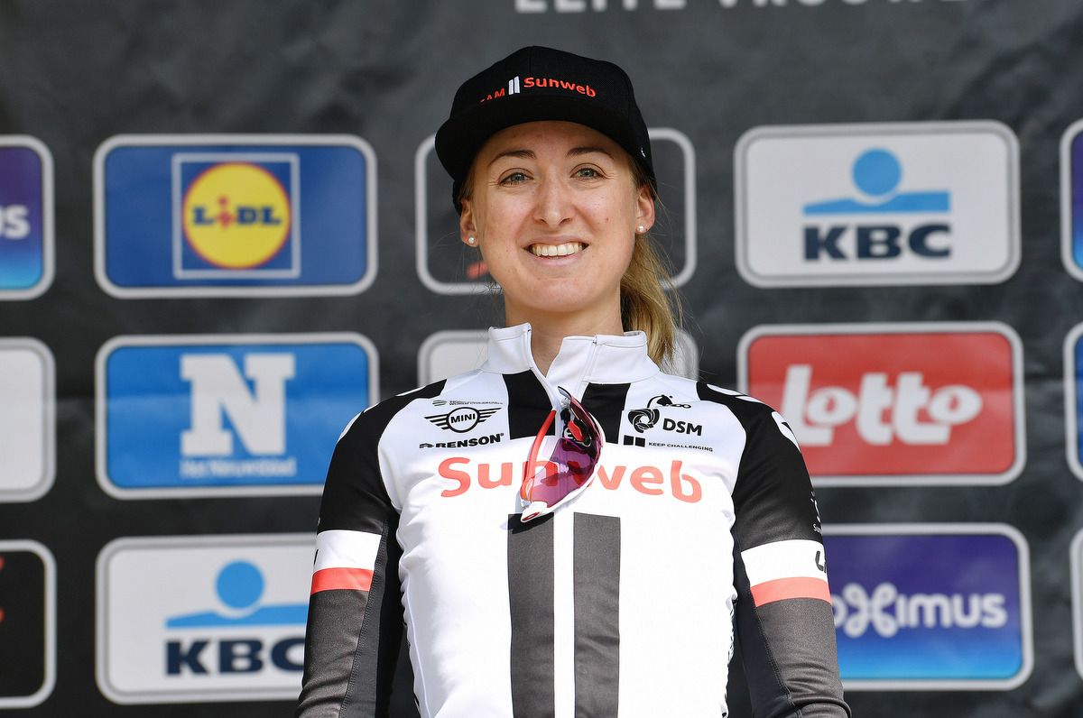 Leah Kirchmann (Sunweb) was second
