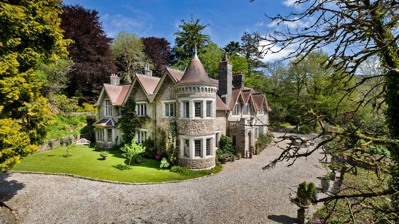 Prince Charles&#039; former home in Dartmoor National Park