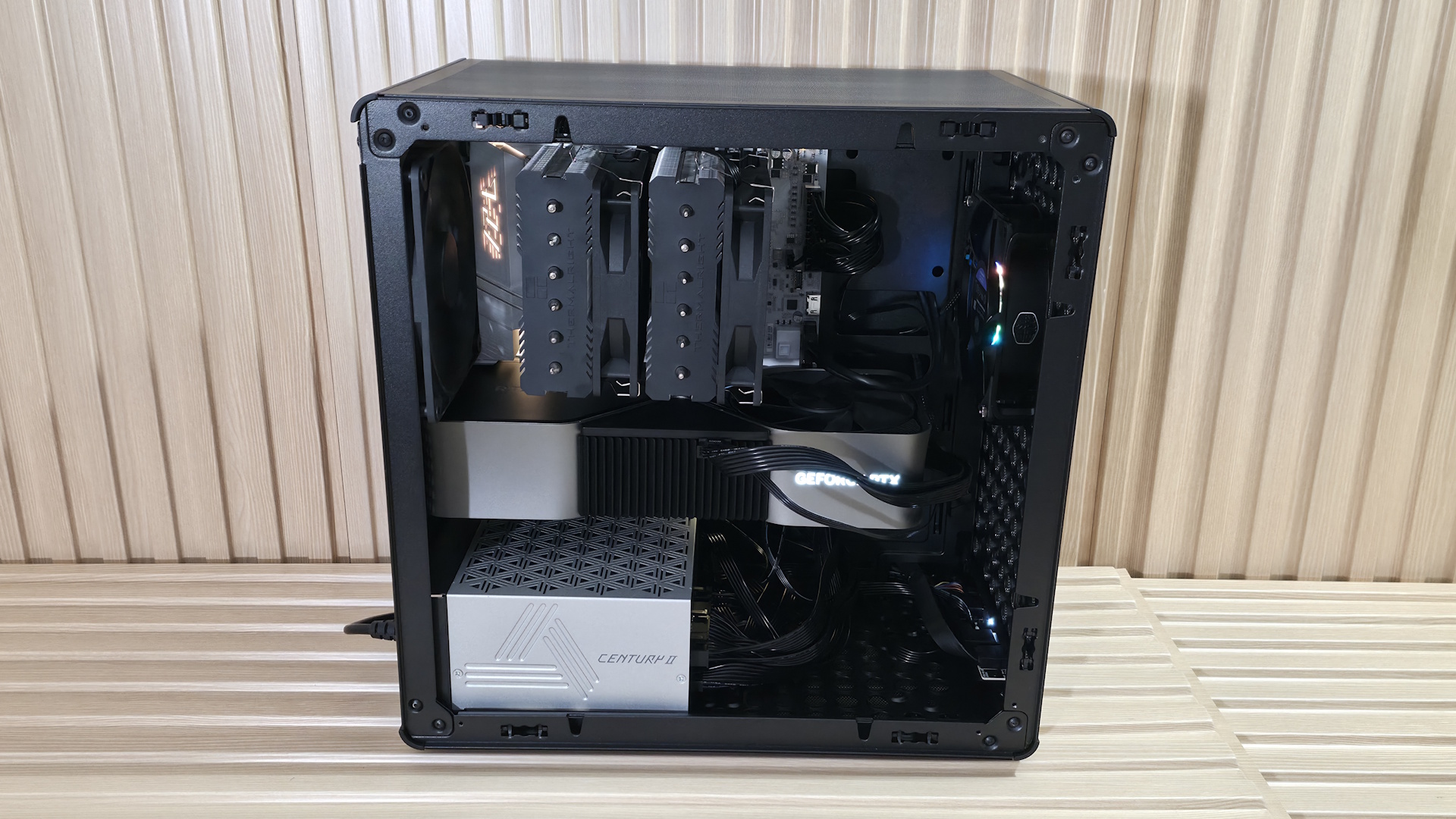 Cooler Master Q300L V3 - Inside