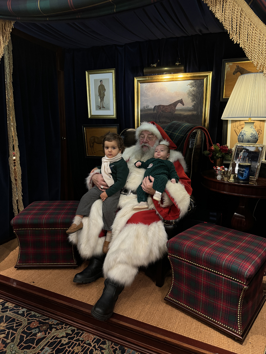 Bettina Looney Christmas photos