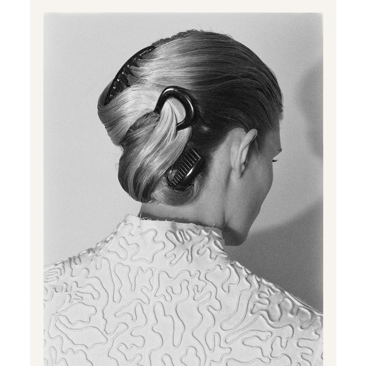 Photo of a The Row model's hairstyle for the spring/summer 2026 show