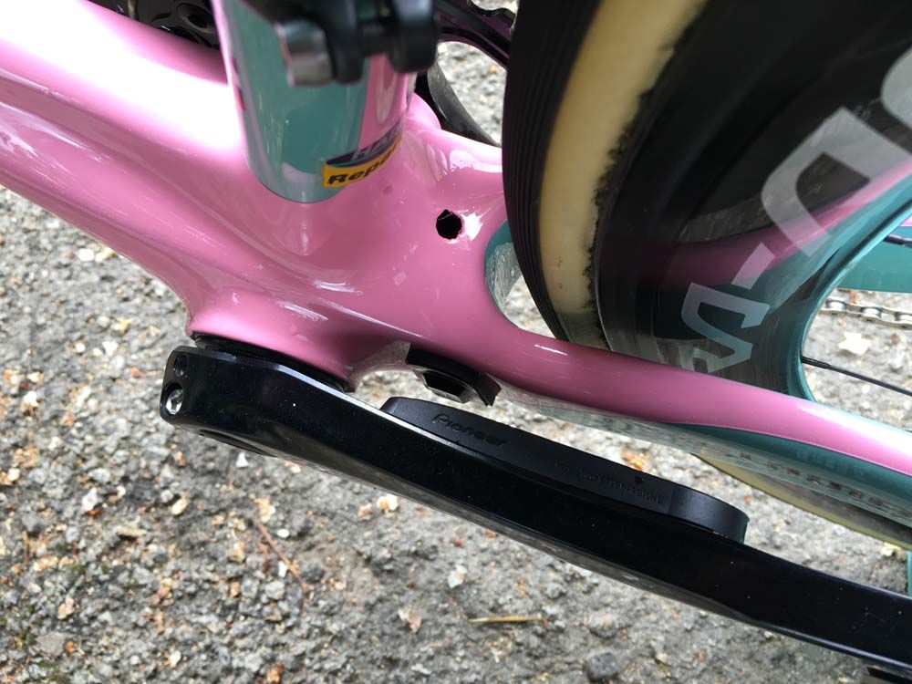 The chain stays are also pink
