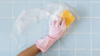 Cleaning hacks for bathroom