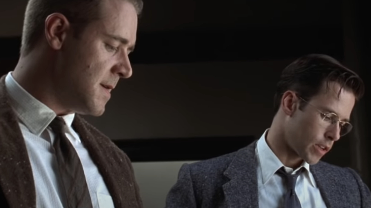 Russell Crowe and Guy Pearce in L.A. Confidential