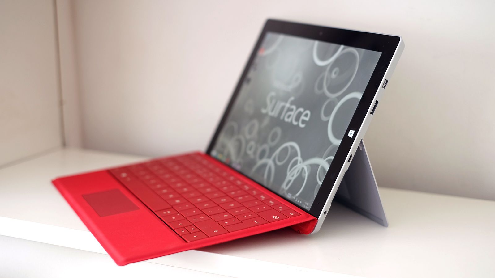 Microsoft Surface 3 本体 SDj7VjSCdb9skoJPHfU8EW-1600-80.jpg