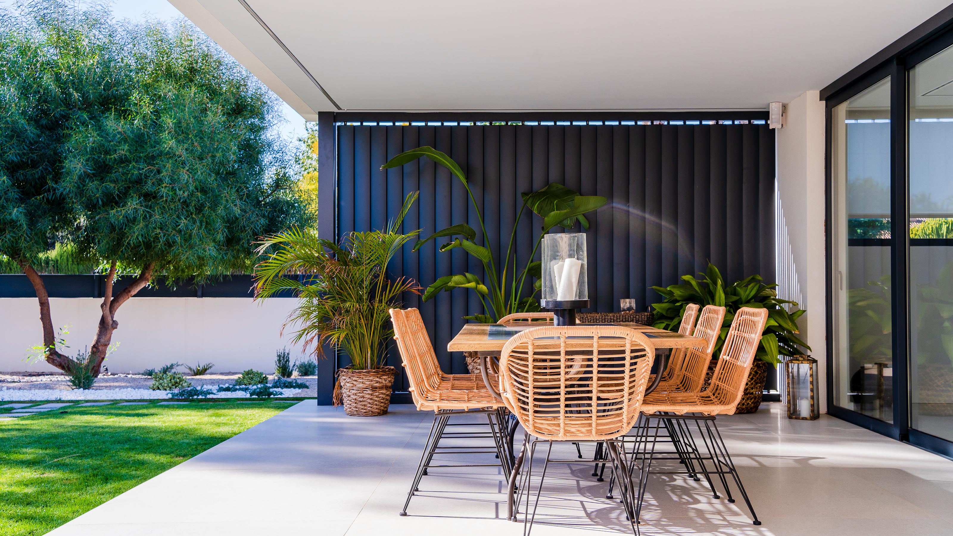 Enclosed Patio Ideas: 13 Ways To Cover Your Seating Space For Easy  Indoor-Outdoor Living | Gardeningetc