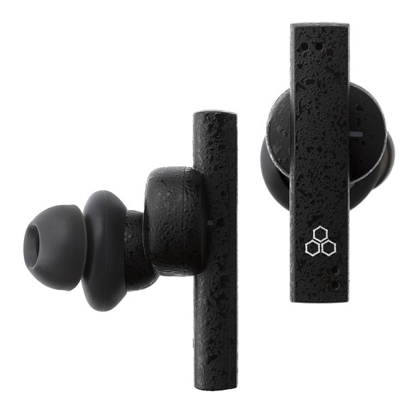 Final ZE8000 earbuds in black.