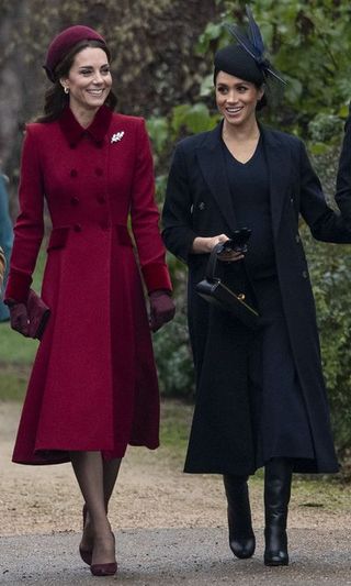 Kate Middleton and Meghan Markle Body Language at Christmas Service ...