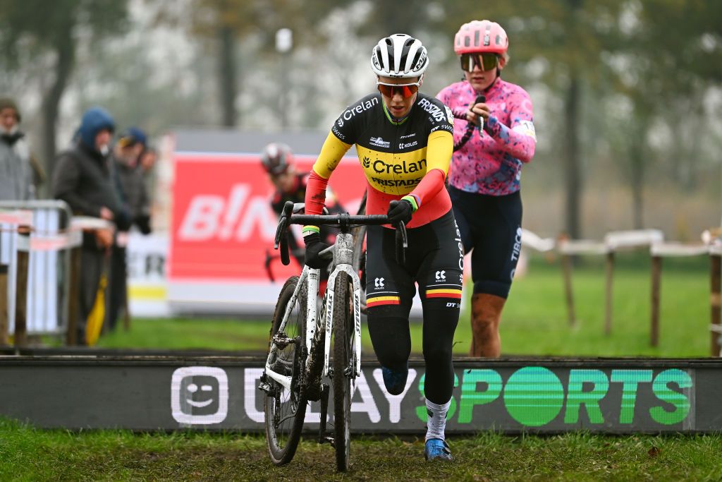 RIJKEVORSEL BELGIUM NOVEMBER 19 Sanne Cant of Belgium and Team CrelanFristads competes during the 36th Superprestige Merksplas 2022 Womens Elite Superprestige2023 CXWorldCup CycloCross on November 19 2022 in Rijkevorsel Belgium Photo by Luc ClaessenGetty Images