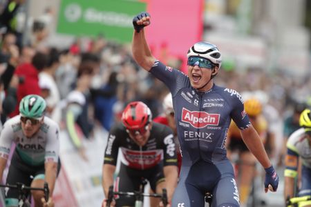 Jasper Philipsen wins Eschborn-Frankfurt