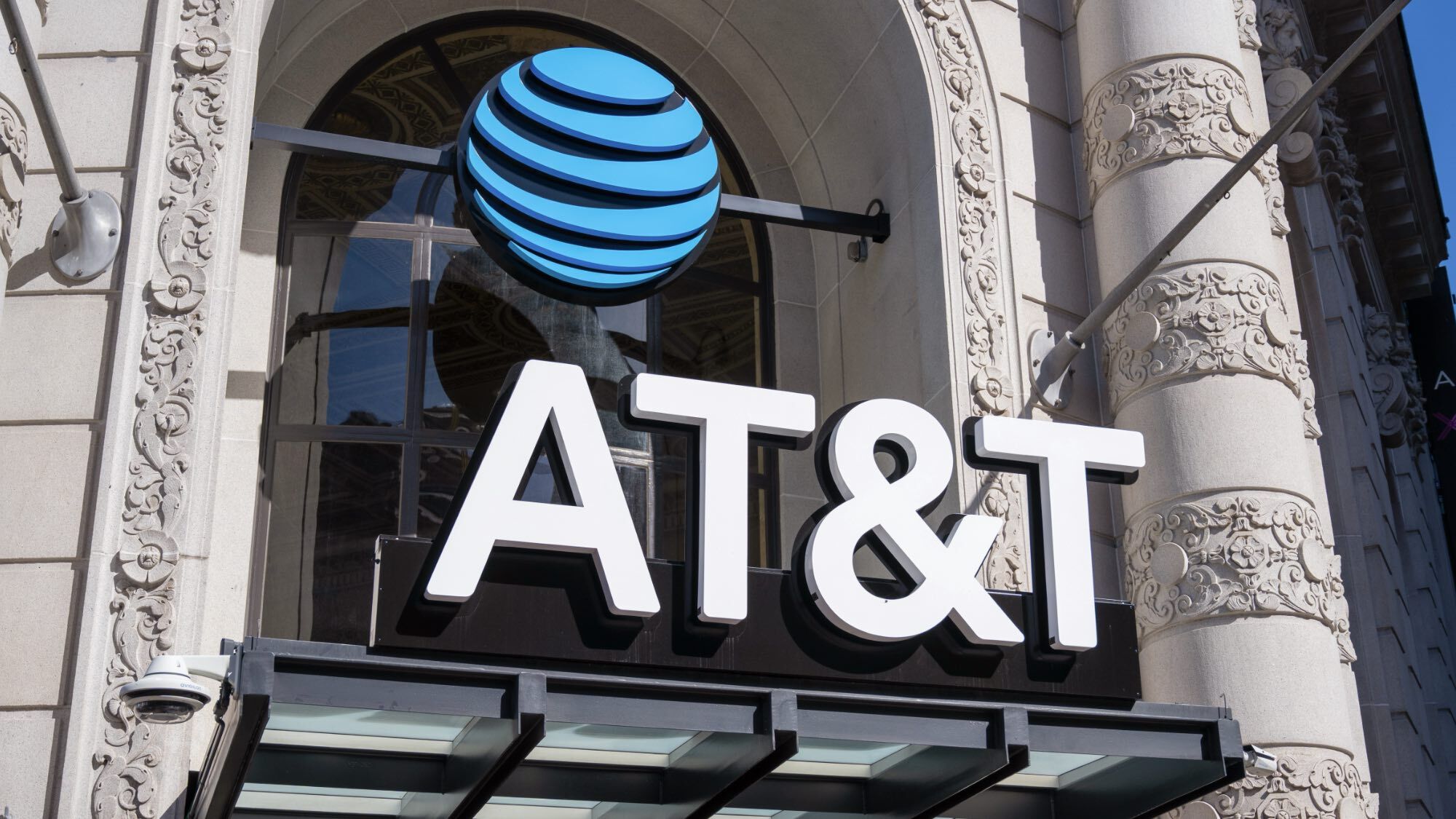 Closeup of AT&amp;T sign at store.