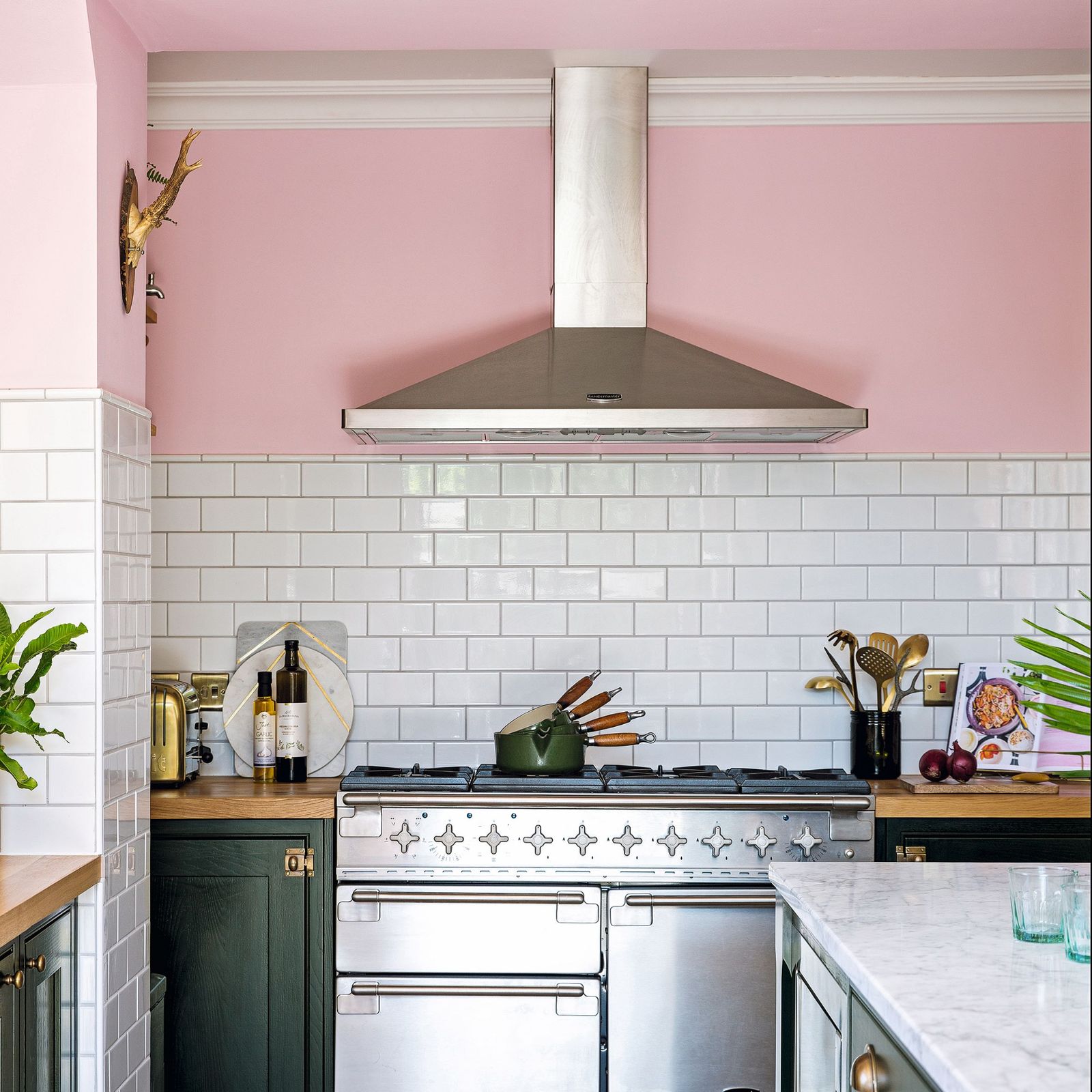 Can you vinyl wrap a kitchen? | Ideal Home