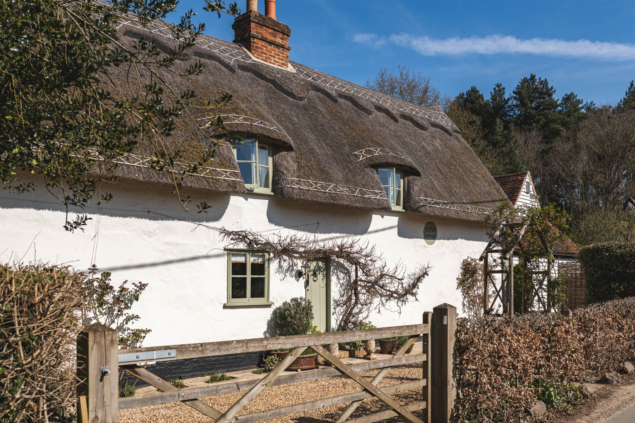 Images of Vine Cottage in Essex