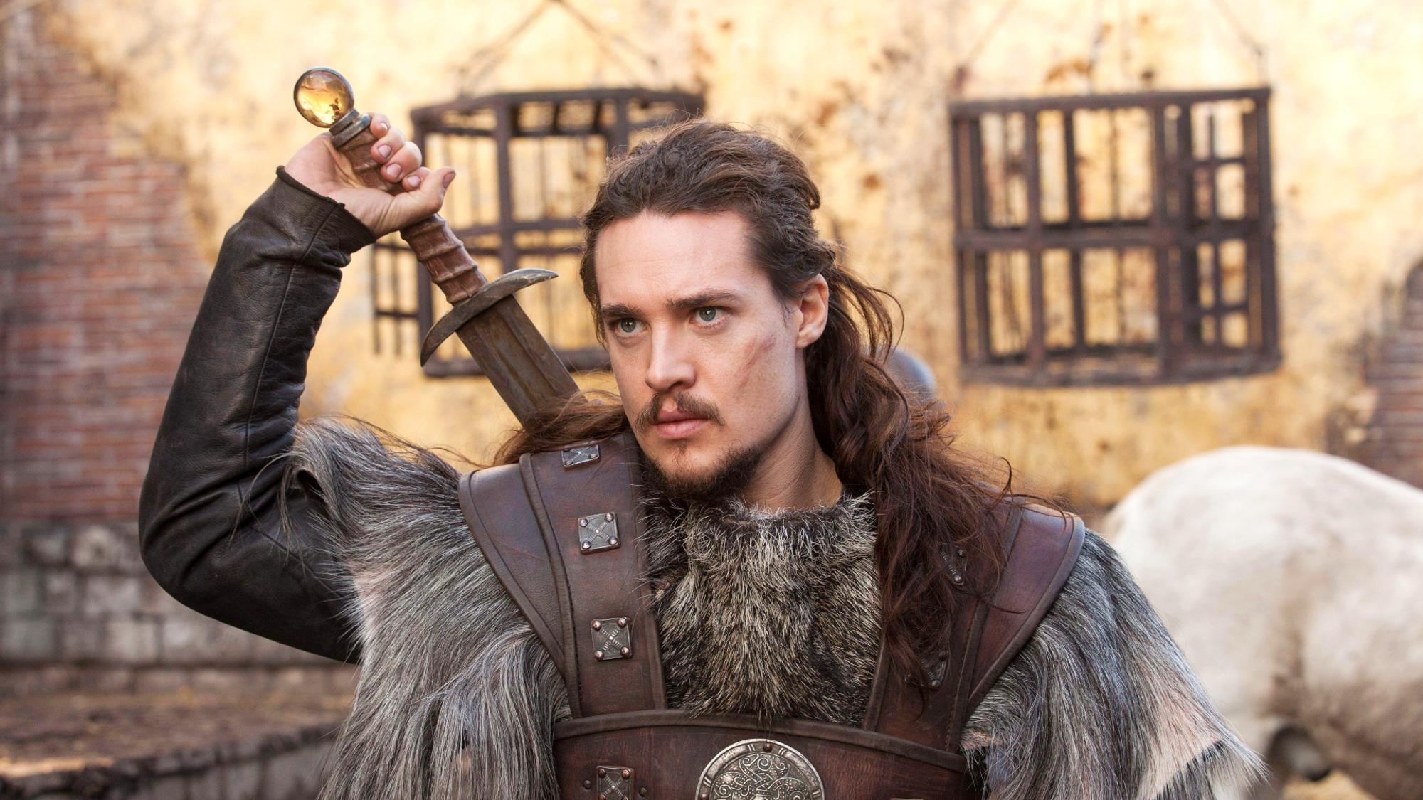 Alexander Dreymon como Uhtred en El último reino