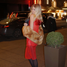 how to dress sexy in 2026