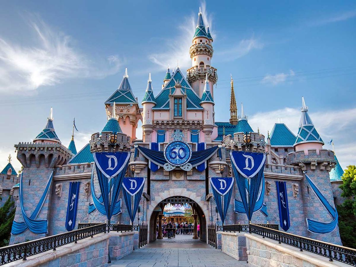 Man who took LSD at Disneyland sparks manhunt | The Week