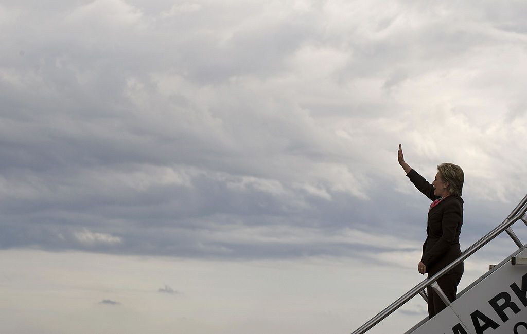 Hillary Clinton will allow the press on her plane. 