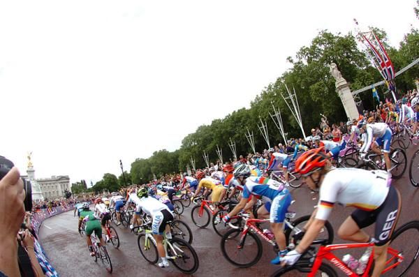 The elite women's peloton