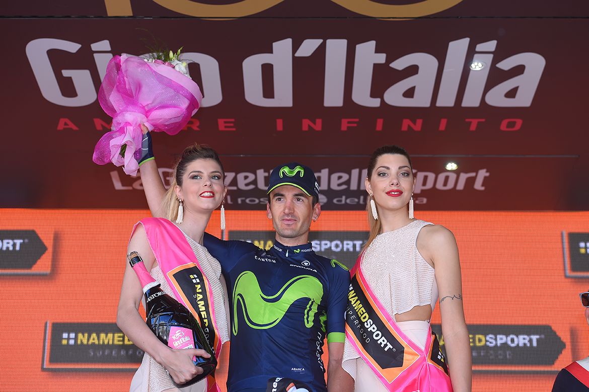 Gorka Izagirre (Movistar) on the podium in the Giro d'ITalia