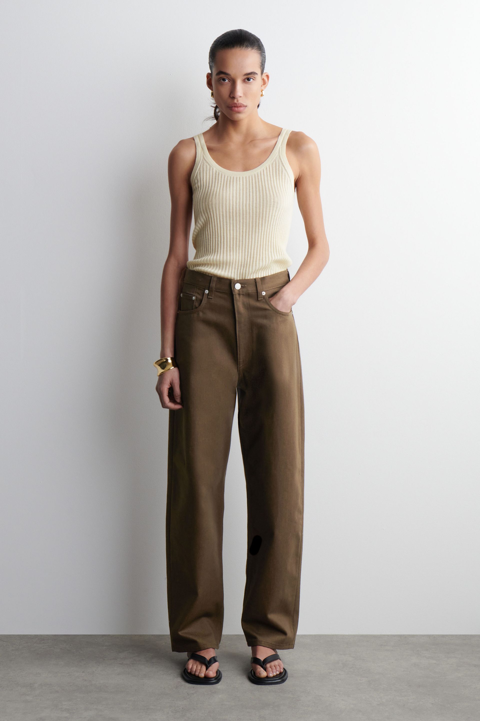 Bay Barrel-Leg Jeans