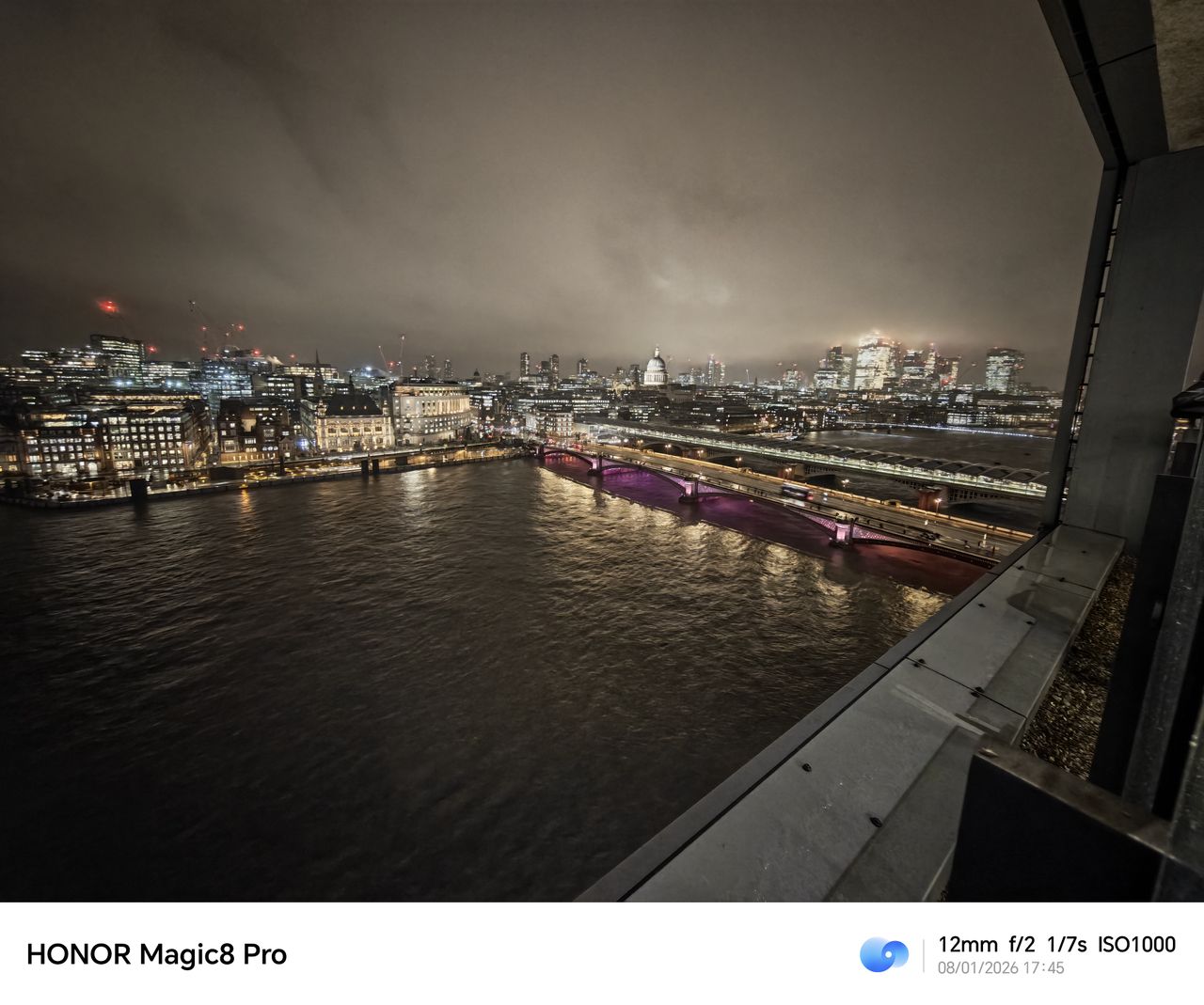 Honor Magic 8 Pro camera sample St Pauls night 0.5x zoom
