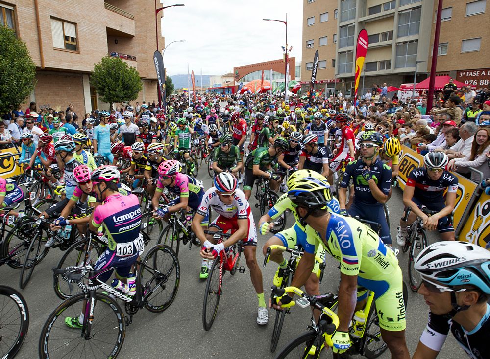 The peloton awaits the start of stage 13 of the Vuelta a Espana