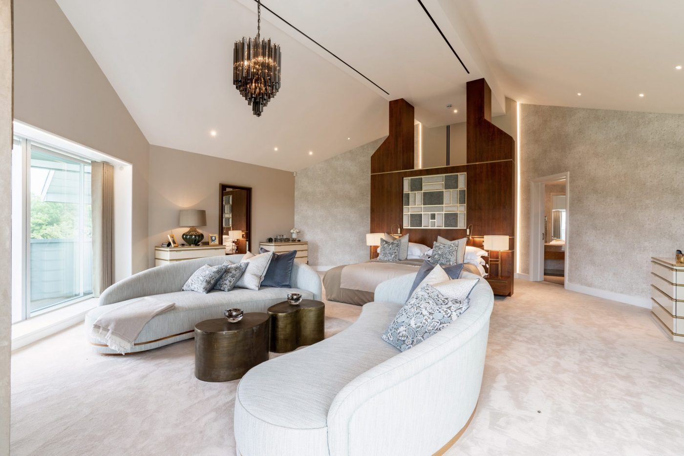 8480790-interior53-scaled-e1636029323703.jpg
