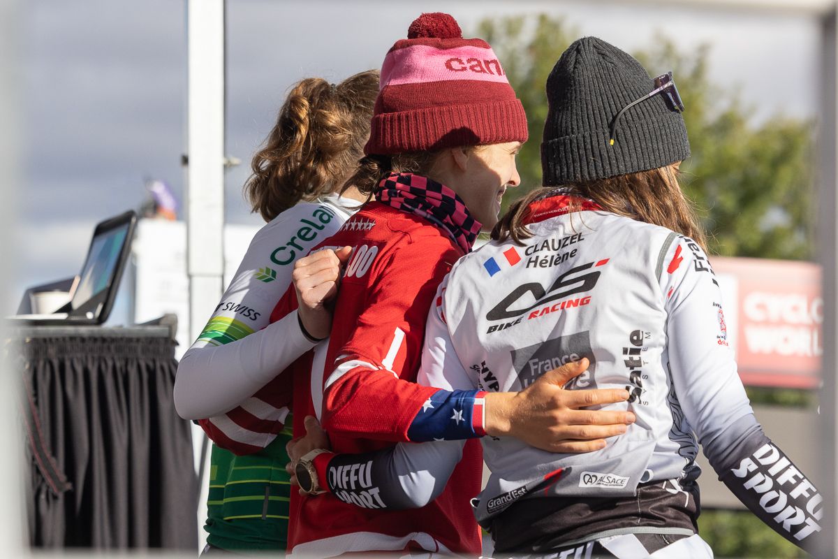 Women's Podium - Clara Honsinger (EF Education-TIBCO-Svb) 1st, Helene Clauzel (AS Bike Racing) 2nd, Manon Bakker (Crelan-Fristads) 3rd.