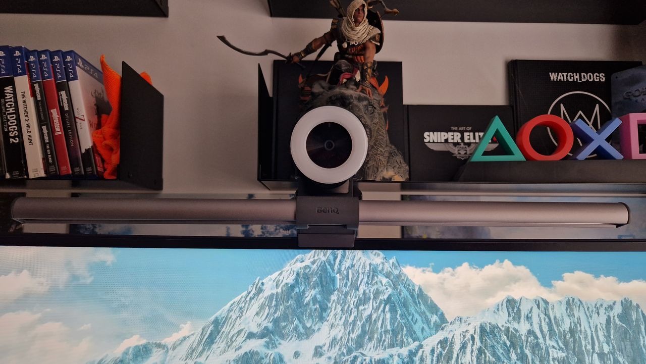 BenQ ScreenBar Halo monitor light