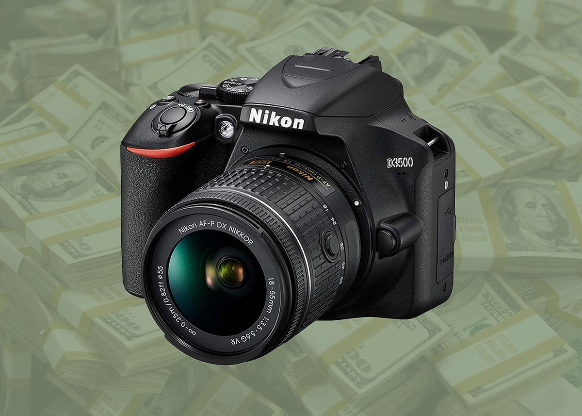 Save 60% on a Nikon D3500, TWO lenses, 128GB card and MORE in Amazon deal!